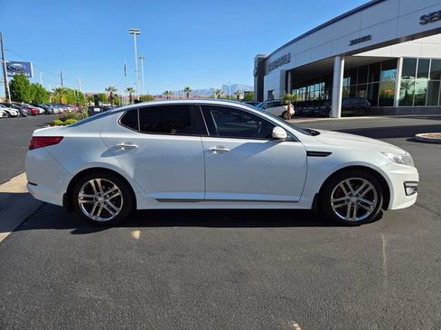 Used 2013 Kia Optima SX w/ Limited Pkg FWD image 3