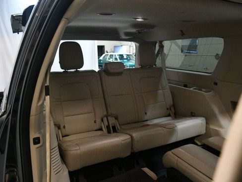 Used 2019 Lincoln Navigator L Reserve w/ Cargo Package image 41