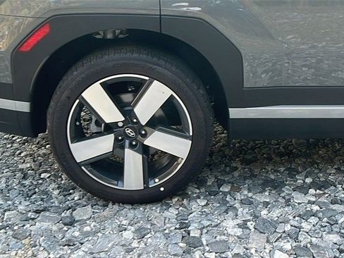 New 2025 Hyundai Santa Fe Limited FWD image 9