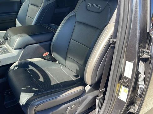 Used 2017 Ford F150 Raptor w/ Equipment Group 802A Luxury AWD/4WD image 25