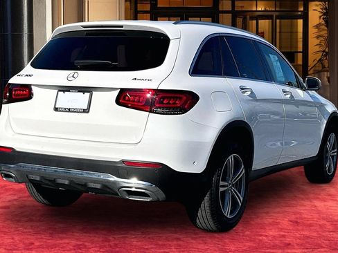 Used 2021 Mercedes-Benz GLC 300 4MATIC w/ Premium Package image 6