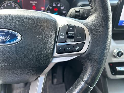 Used 2023 Ford Explorer XLT w/ Equipment Group 202A image 23