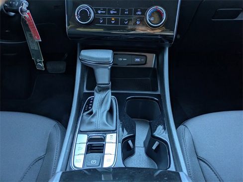 Used 2022 Hyundai Tucson SE image 19