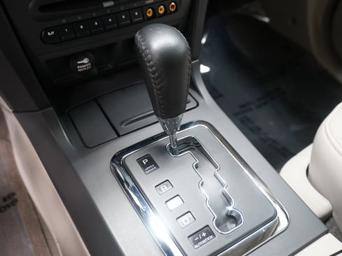 Used 2005 Chrysler Pacifica Touring FWD image 19