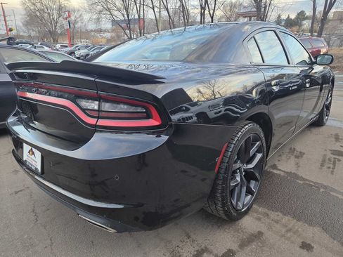 Used 2021 Dodge Charger SXT w/ Blacktop Package RWD image 7