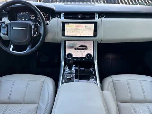 Used 2019 Land Rover Range Rover Sport HSE image 12