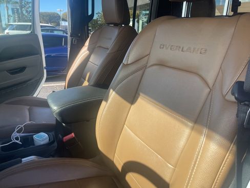 Used 2021 Jeep Gladiator Overland w/ Popular Equipment Package image 3