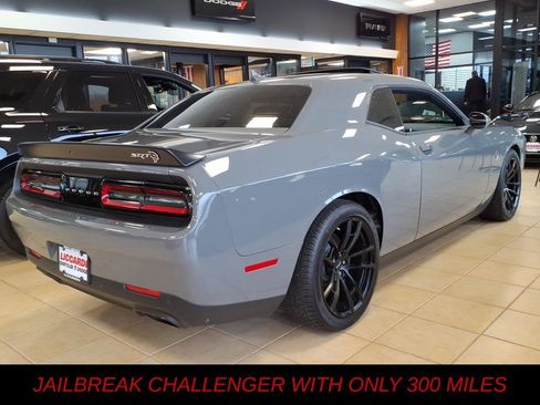 Used 2023 Dodge Challenger SRT Hellcat image 7