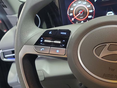 Used 2024 Hyundai Elantra SEL FWD image 22