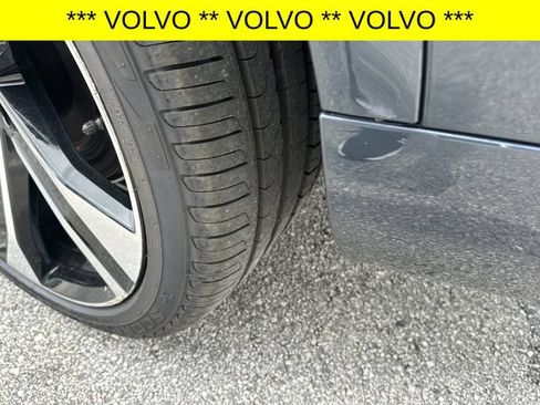 Used 2024 Volvo XC90 B6 Ultimate w/ Protection Package Premier AWD/4WD image 12