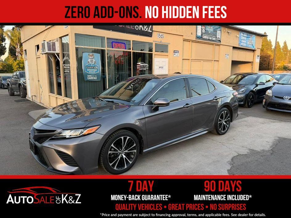 Used 2020 Toyota Camry SE FWD image 8