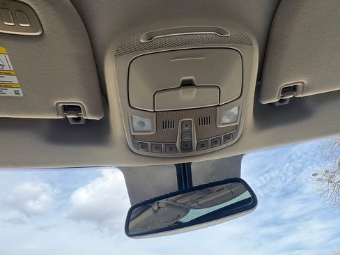 Used 2018 Ford Expedition Limited image 38