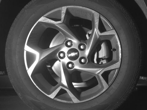 Used 2025 Chevrolet Trax LT FWD image 13