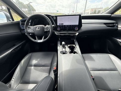 Used 2025 Lexus RX 350 Premium image 19
