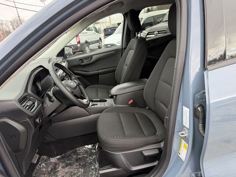 Used 2025 Ford Escape Active w/ Cold Weather Package image 12