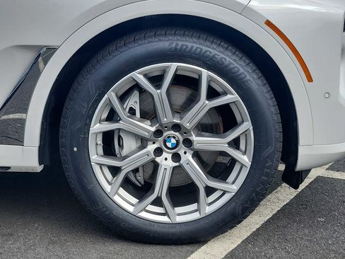 Certified 2024 BMW X7 xDrive40i AWD/4WD image 8