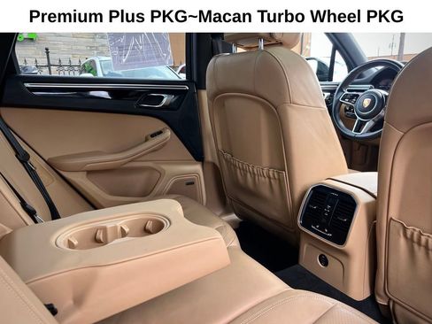 Used 2017 Porsche Macan AWD/4WD image 26