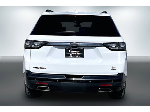 Used 2021 Chevrolet Traverse Premier w/ Redline Edition AWD/4WD image 5