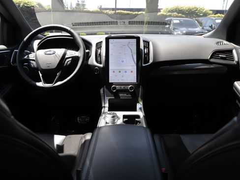 Used 2024 Ford Edge ST w/ Equipment Group 401A AWD/4WD image 14