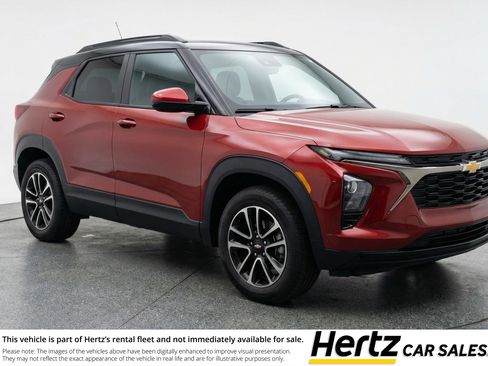 Used 2025 Chevrolet TrailBlazer LT image 1