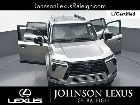 Used 2024 Lexus GX 550 AWD/4WD image 33