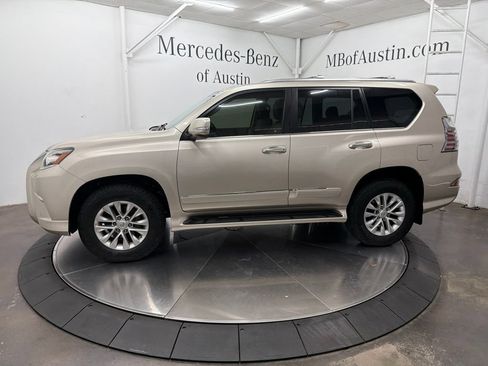 Used 2016 Lexus GX 460 w/ Premium Package AWD/4WD image 4