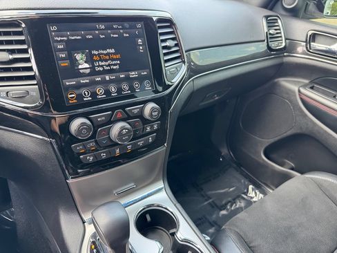 Used 2019 Jeep Grand Cherokee Trailhawk AWD/4WD image 29