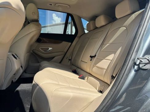 Used 2018 Mercedes-Benz GLC 300 4MATIC w/ Multimedia Package image 20