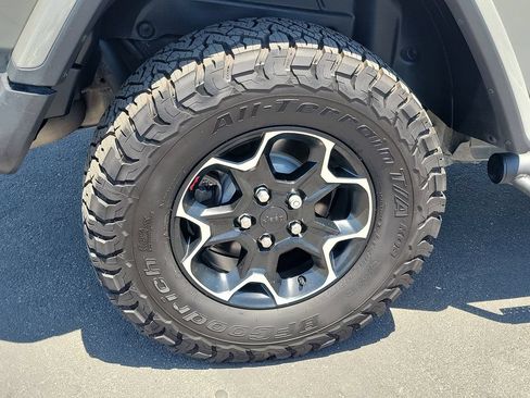 Used 2020 Jeep Wrangler Unlimited Rubicon w/ Quick Order Package 28Y Recon AWD/4WD image 29