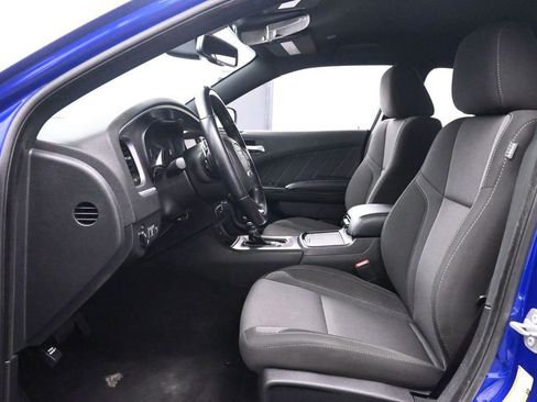 Used 2022 Dodge Charger SXT w/ Blacktop Package AWD/4WD image 14