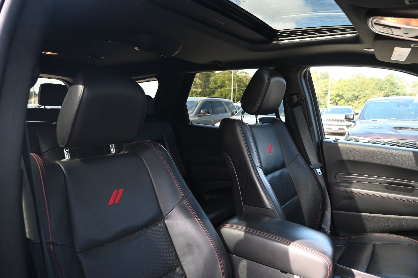 Used 2024 Dodge Durango GT RWD image 37
