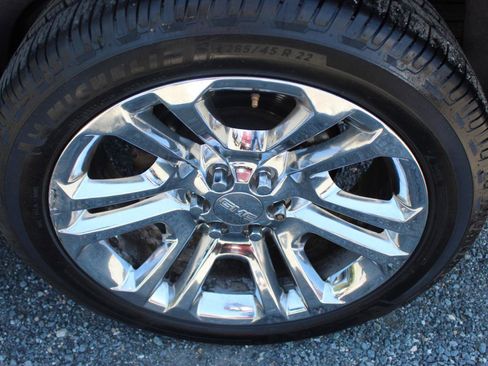 Used 2018 GMC Yukon SLT w/ Premium Edition AWD/4WD image 40