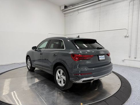 Used 2020 Audi Q3 2.0T Premium w/ Convenience Package AWD/4WD image 5