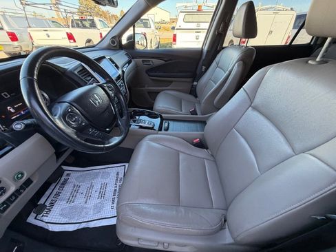 Used 2016 Honda Pilot Touring image 13