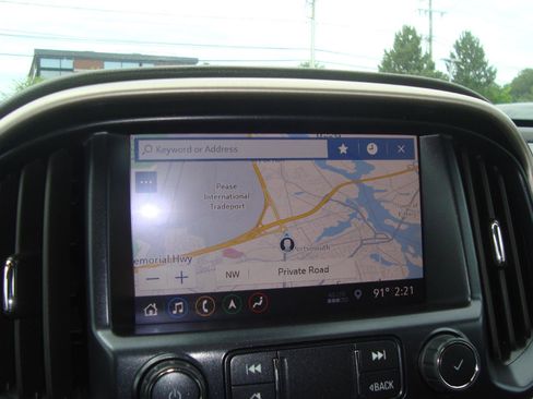 Certified 2022 GMC Canyon Denali image 15