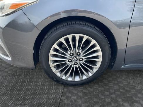 Used 2018 Toyota Avalon Limited w/ All Weather Liner Package FWD image 14