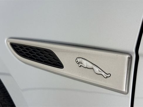 Used 2021 Jaguar F-PACE S image 25