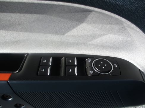 Certified 2022 Ford Maverick XLT w/ Equipment Group 300A Standard image 15