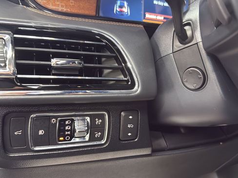 Used 2022 Lincoln Navigator Black Label AWD/4WD image 17