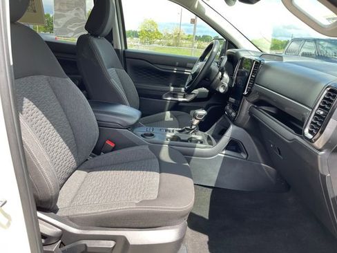 Used 2025 Ford Ranger XLT w/ Chrome Accent Package RWD image 32