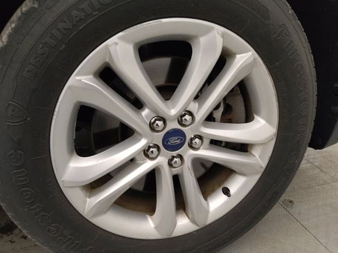 Used 2019 Ford Edge SEL w/ Equipment Group 201A AWD/4WD image 31