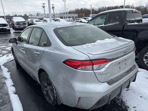 Used 2023 Toyota Corolla SE image 4