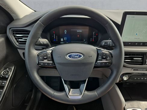 Used 2023 Ford Escape Active w/ Tech Pack #1 AWD/4WD image 13