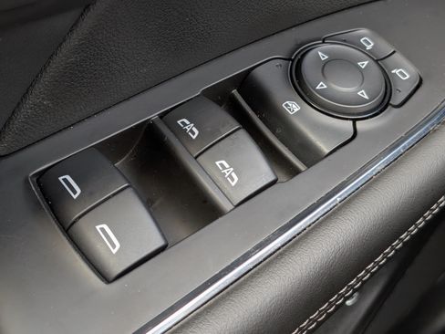 Certified 2023 Buick Envision Essence FWD image 23