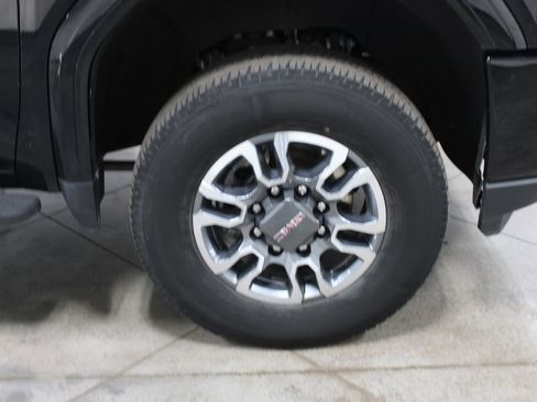 Used 2022 GMC Sierra 2500 AT4 image 57