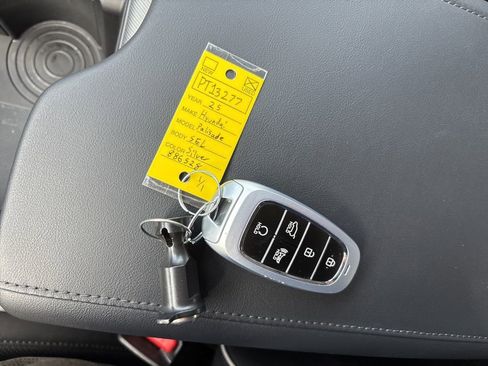 Used 2025 Hyundai Palisade SEL image 12