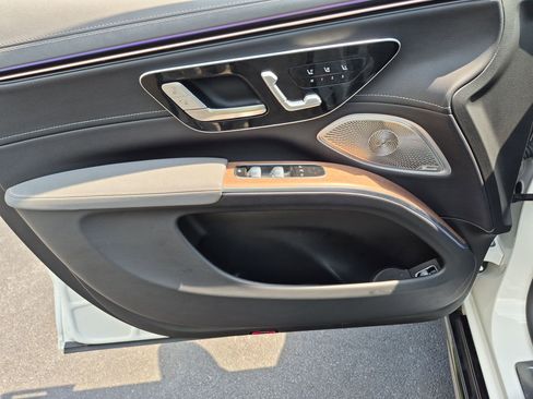Certified 2023 Mercedes-Benz EQS 580 4MATIC SUV w/ Pinnacle Trim Package image 14