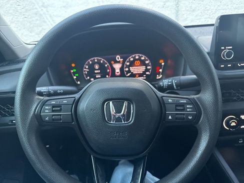 Certified 2023 Honda Accord LX image 17