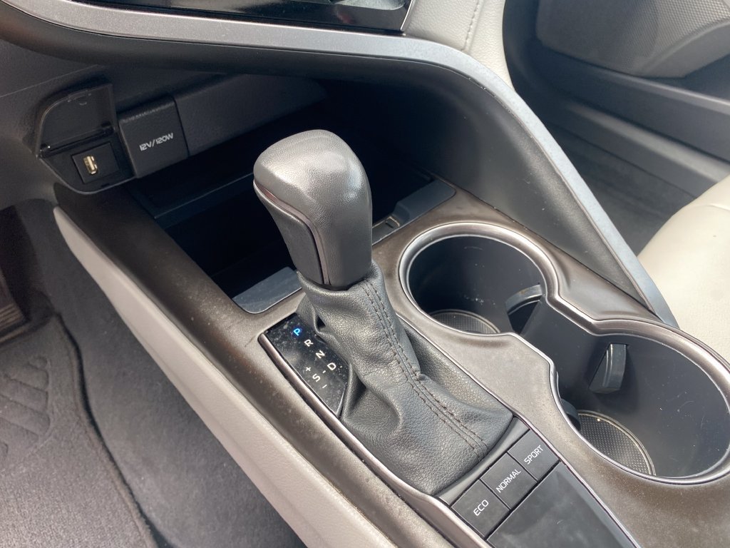 Used 2024 Toyota Camry SE FWD image 17