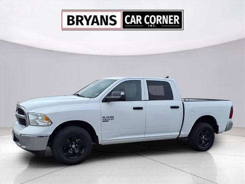 Used 2023 RAM 1500 Classic SLT w/ Trailer & Traction Group image 16